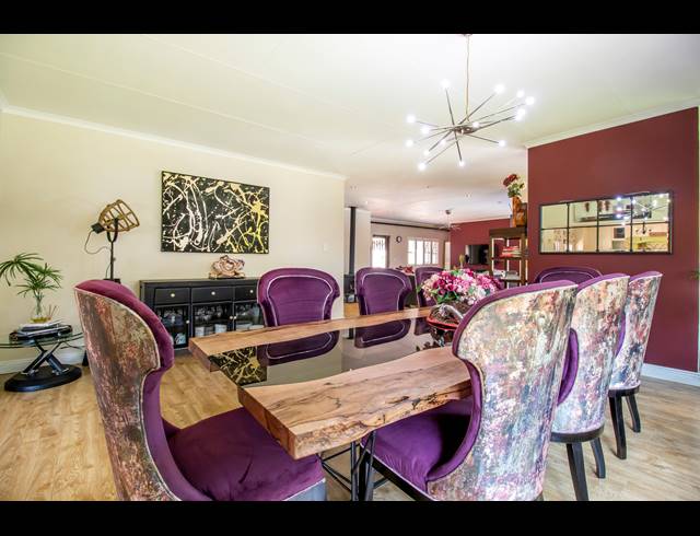 3 BEDROOM FREEHOLD TO LET IN GALLO MANOR